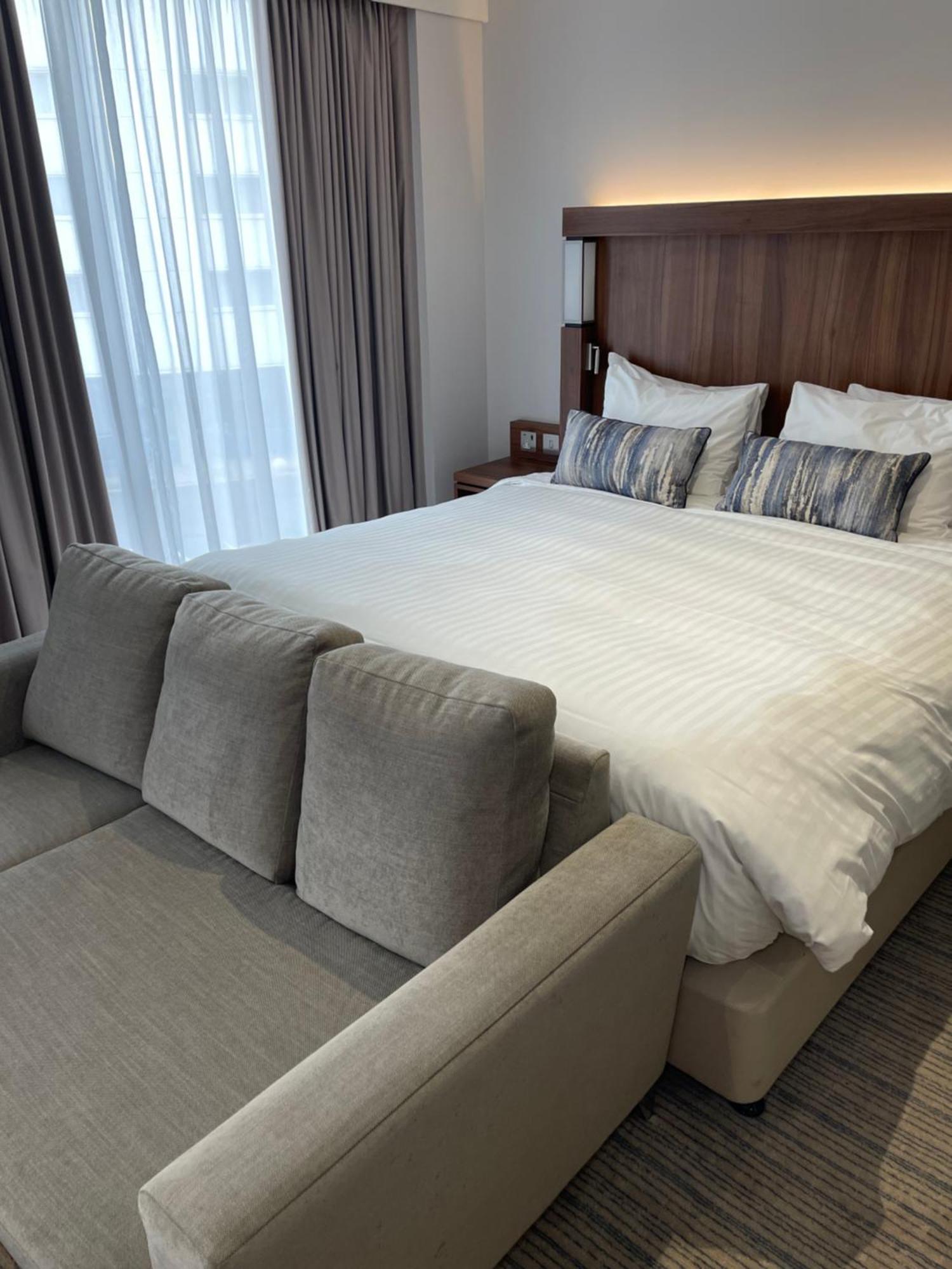 Courtyard By Marriott London Heathrow Airport Hotel Harlington  Kültér fotó