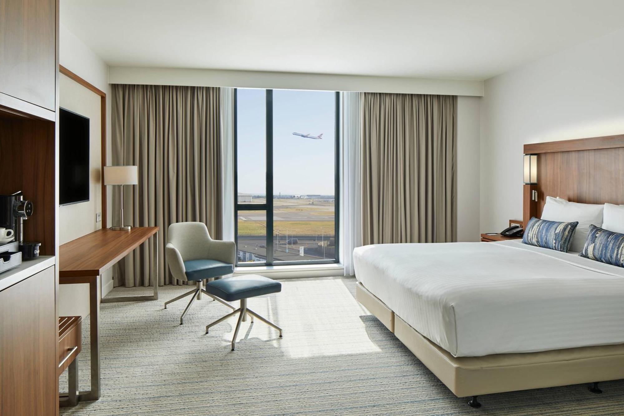 Courtyard By Marriott London Heathrow Airport Hotel Harlington  Kültér fotó